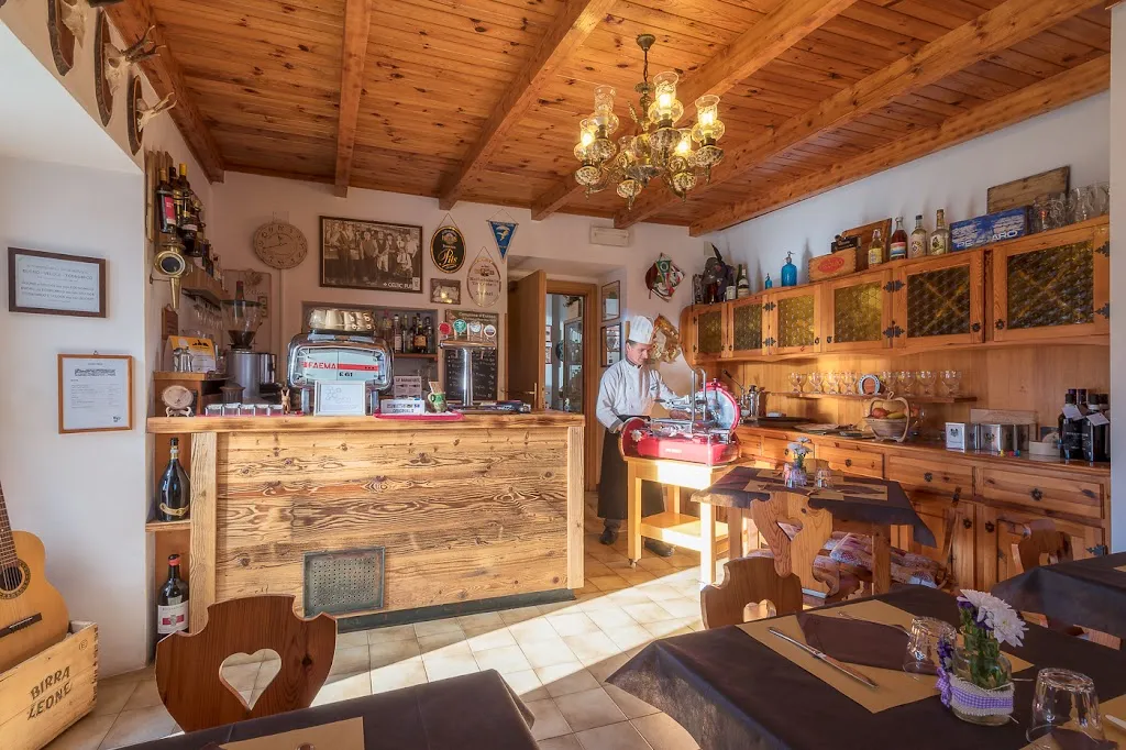 Osteria dell Ancino_Frazione Chiesa_slider_image_1