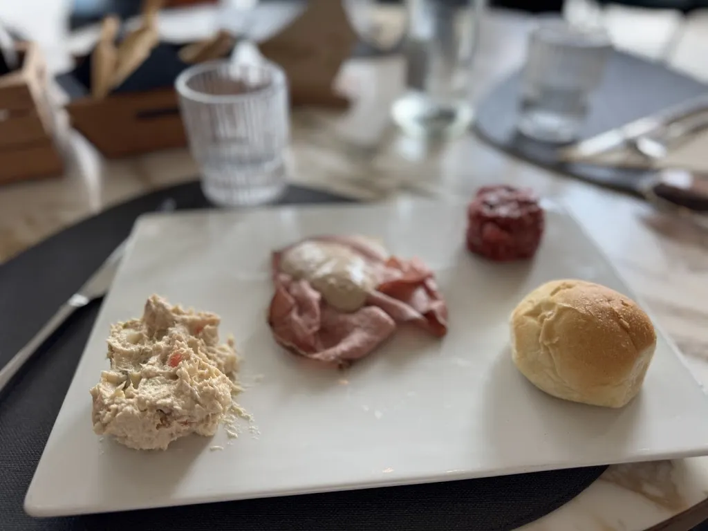 Rebbecca Johnson_Bottega 50due_Fossano_review