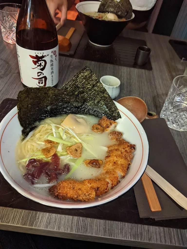 Nicole Paige Metzheiser_Hizumo Japanese Bistrot_Fossano_review