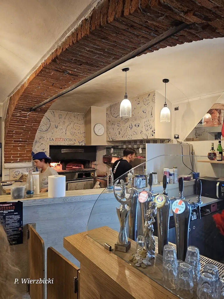 La Pizzoteca di Davide Medori_Fossano_slider_image_3
