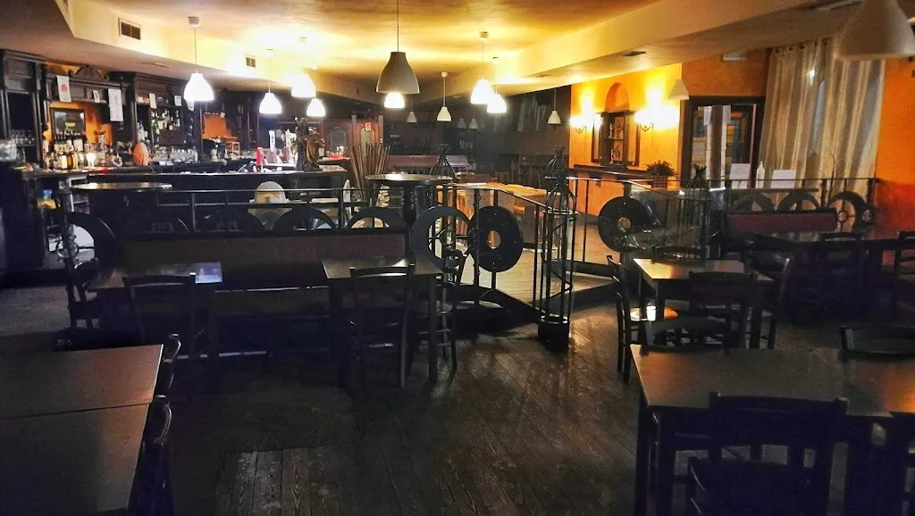 Il Drago e la Fata Pizzeria Ristopub restaurant in Fossano