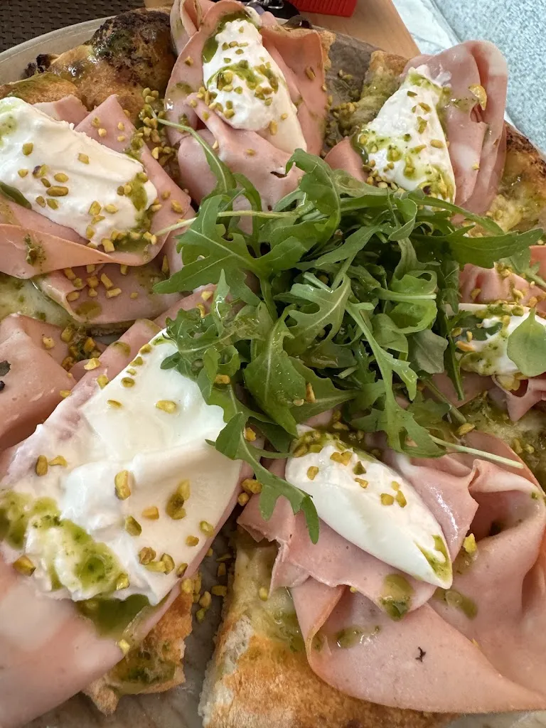 Lou Latsch_Ristorante Pizzeria Il Faro_Fossano_review