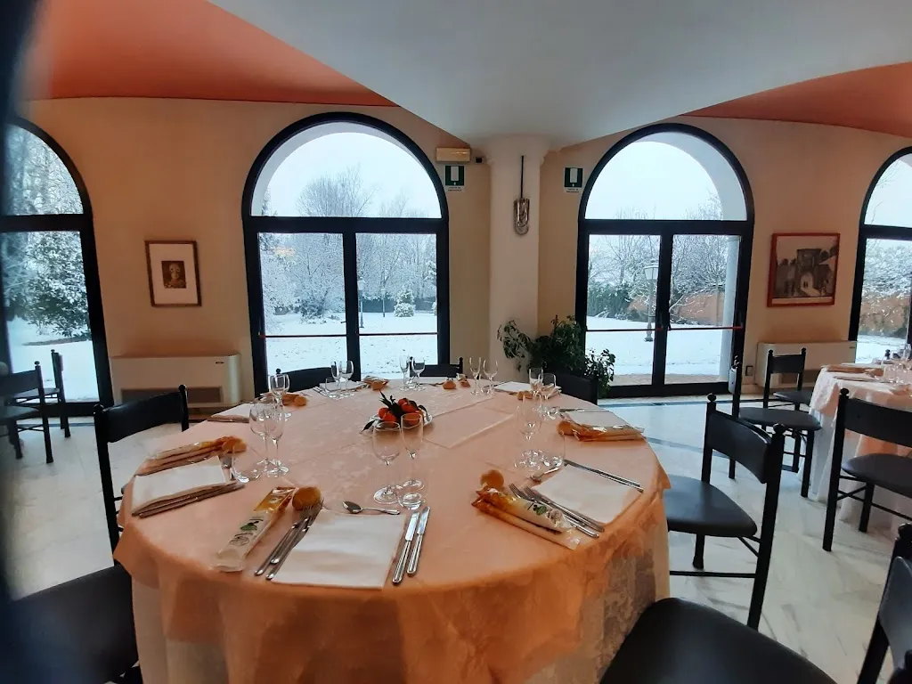 villa San Martino Fossano restaurant in Fossano