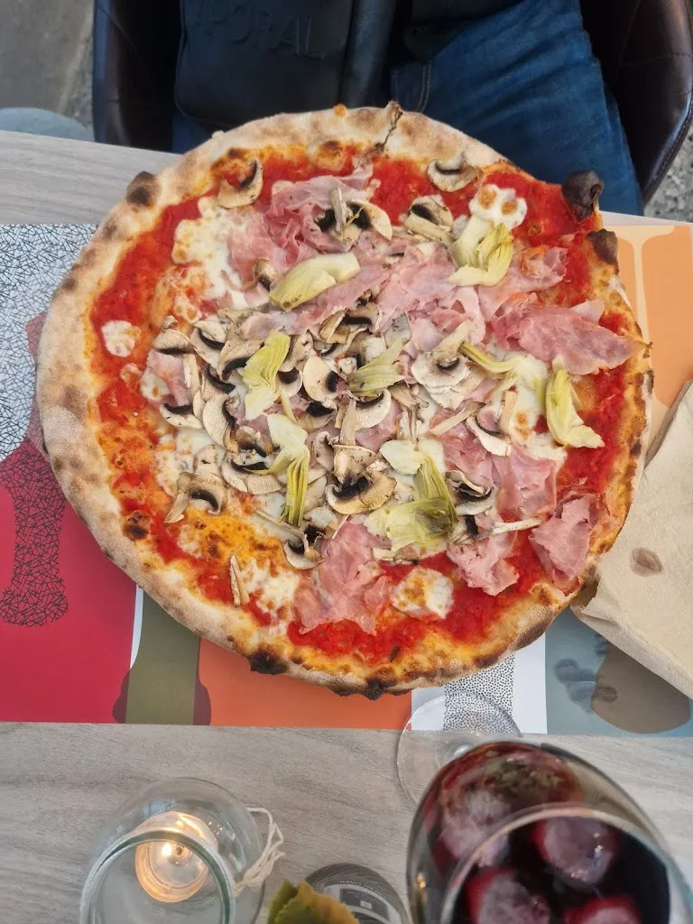 Pizzeria Ristorante La Lanterna_Fossano_slider_image_3