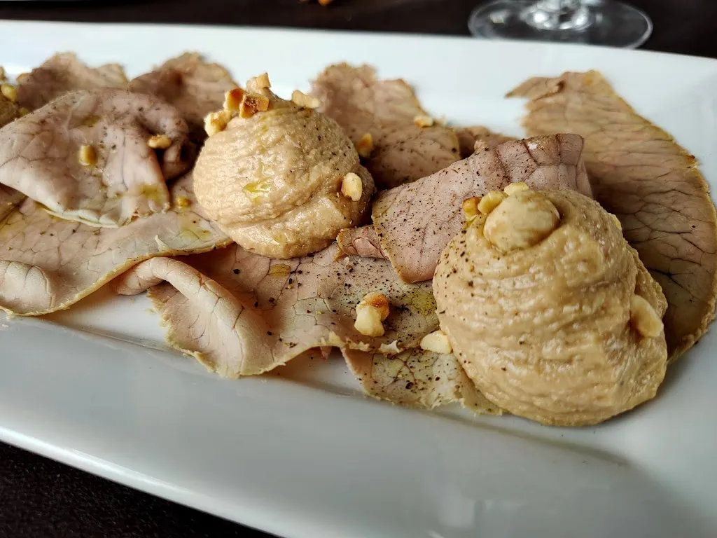 Lucrezia Delle Fave_Chiuso definitivamente_Gabiano_review