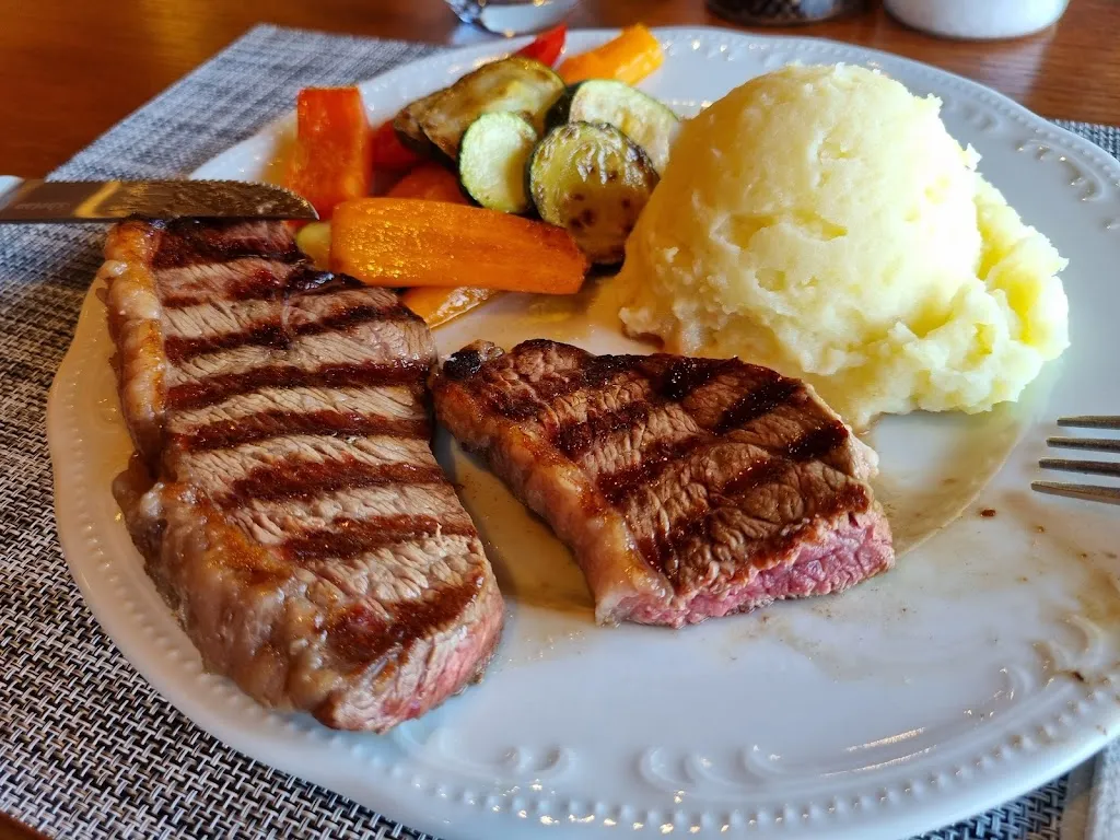 massimiliano segalegna_Monviso Brazilian Steakhouse_Gaglianico_review