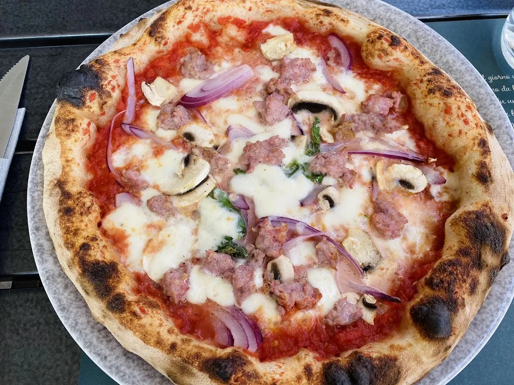 Manow Haruethai_Pizzeria Zero81_Gaglianico_review