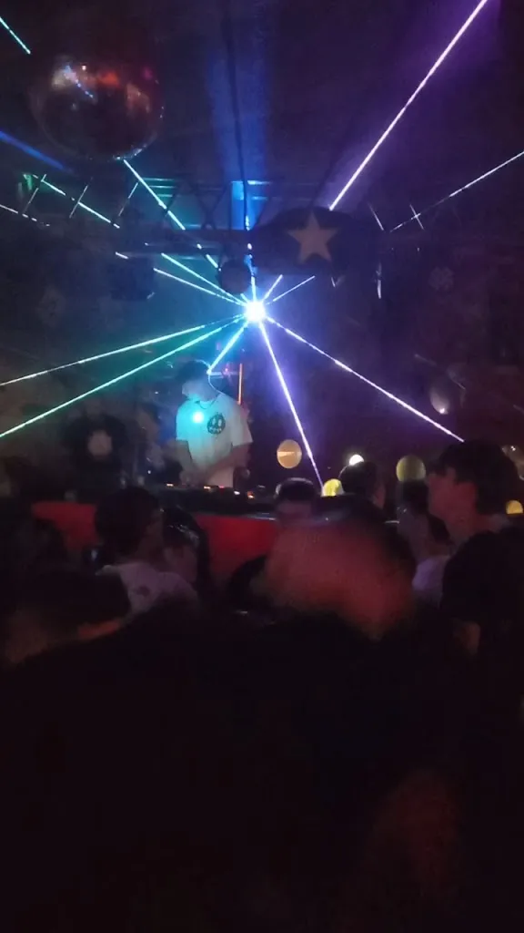 Rossano Podda_At the Hop Snc_Frossasco_review