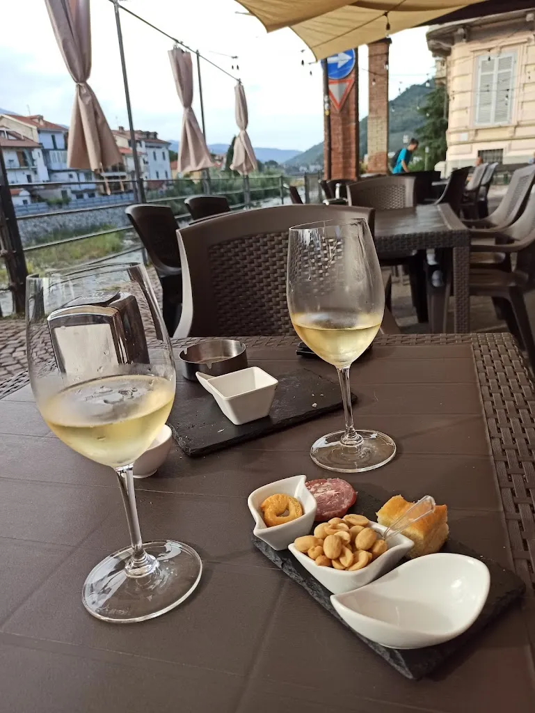 Pub Bar Kavarna_Garessio_slider_image_2