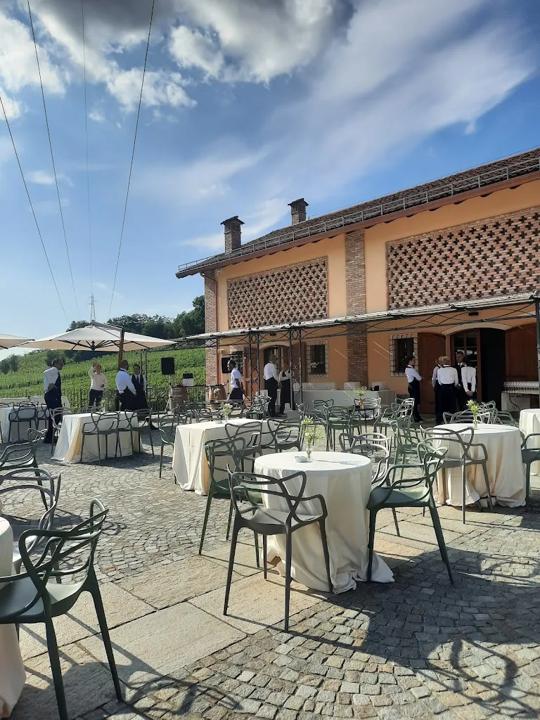 Cascina Binè restaurant in Francavilla Bisio