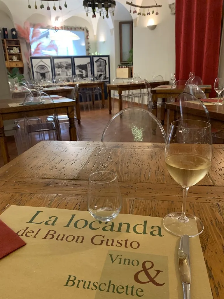 Locanda Del Buon Gusto - Vino E bruschette_Francavilla Bisio_slider_image_2