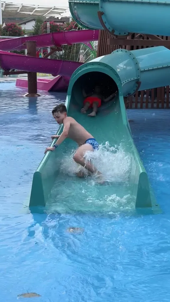 Blake Davis_Designer Outlet Serravalle_Francavilla Bisio_review