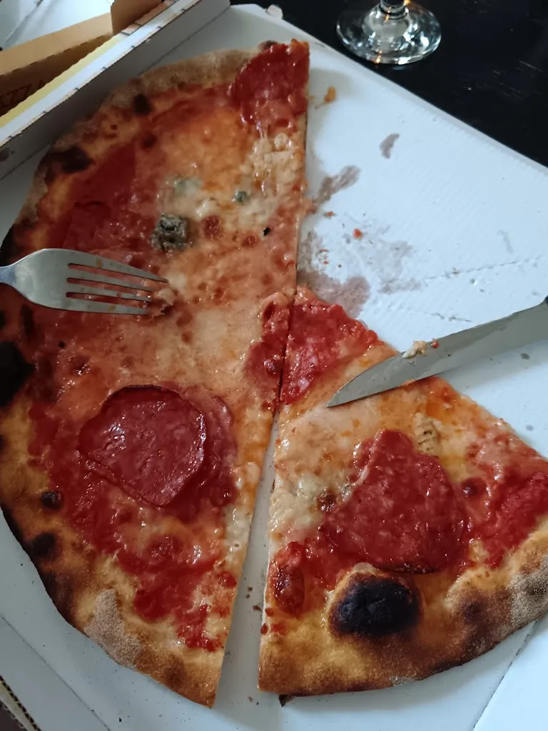 Maria Grazia Vena_Pizzeria I Campionissimi_Francavilla Bisio_review