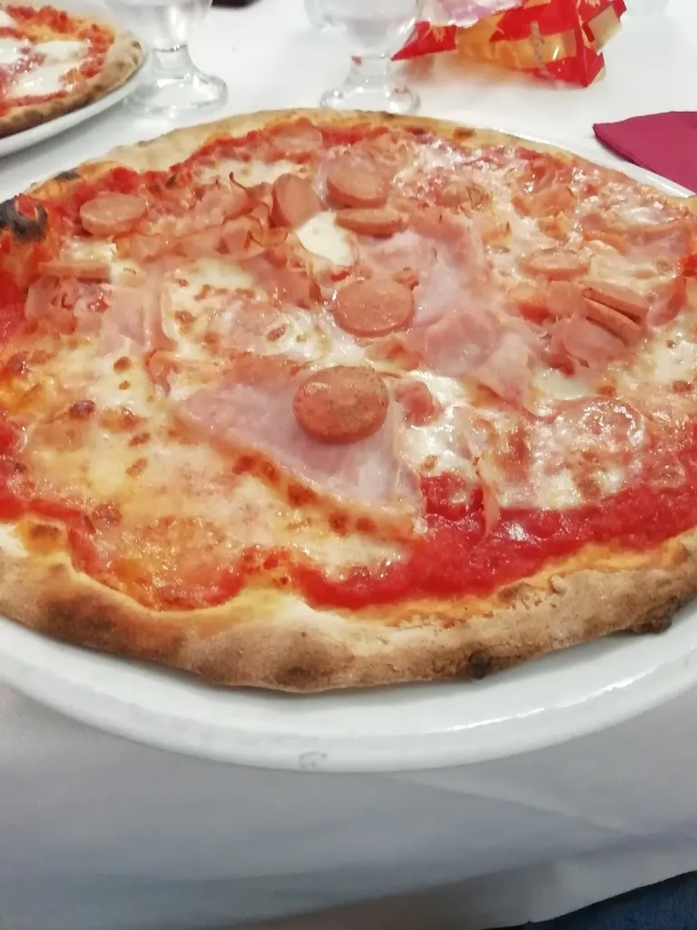 Bella Napoli Ristorante Pizzeria restaurant in Francavilla Bisio