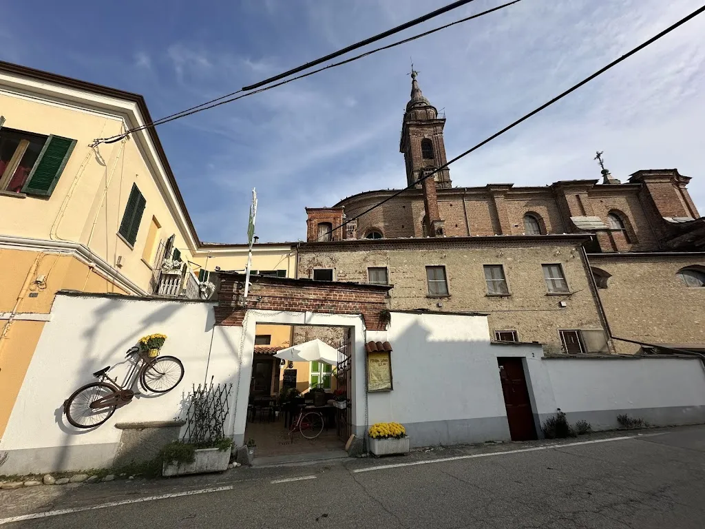 Bar Trattoria Dei Cacciatori_Garzigliana_slider_image_3