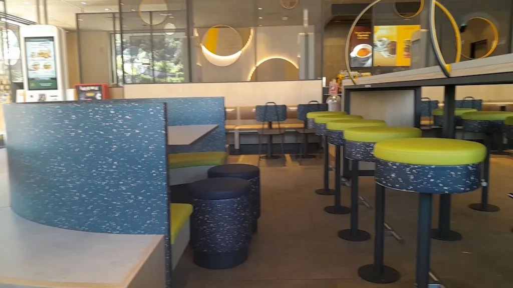 McDonald's Gravellona Toce Corso Roma_Gabbio-Cereda-Ramate_slider_image_2