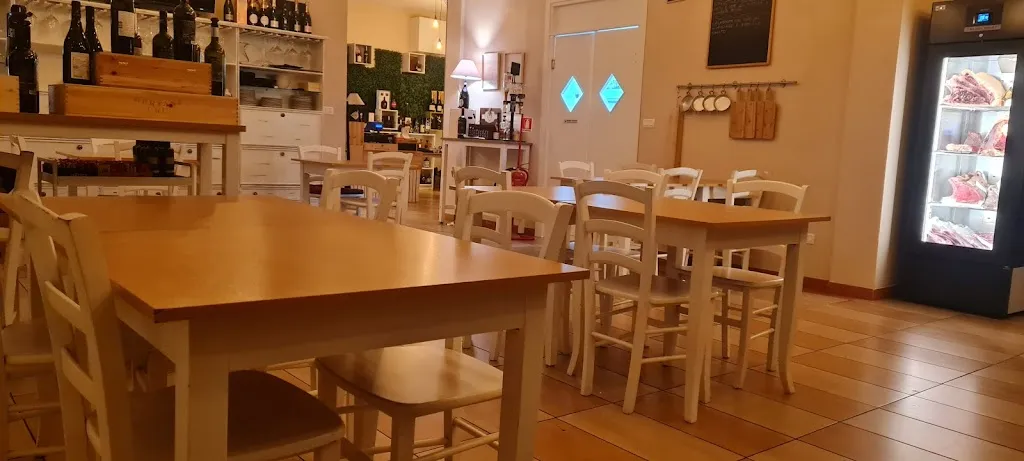 Civico 10 - Vino e Gusto restaurant in Cerignola