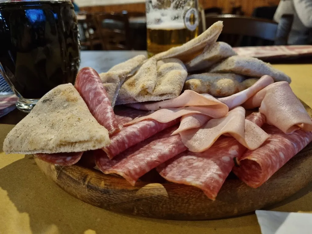 Giulia Mantellino_Pub New Soliva_Galliate_review