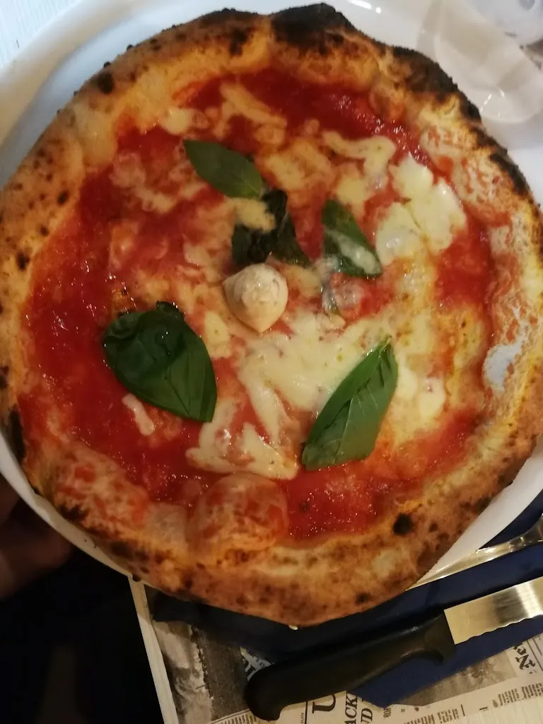 Sossio Pezzella_ReTró Pinsa e Drink Galliate_Galliate_recensione