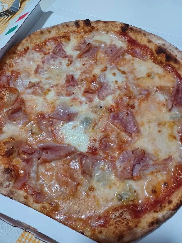 Pizzeria al Solito Posto 3_Galliate_slider_image_2