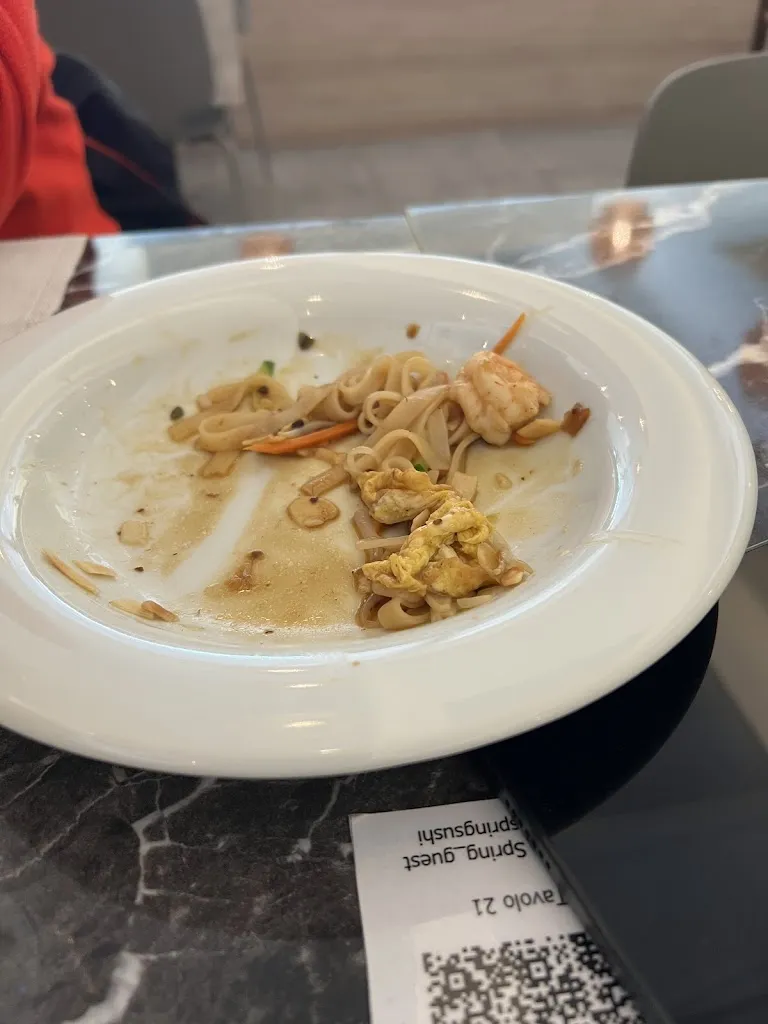 Samantha Pack_Spring Sushi_Galliate_review