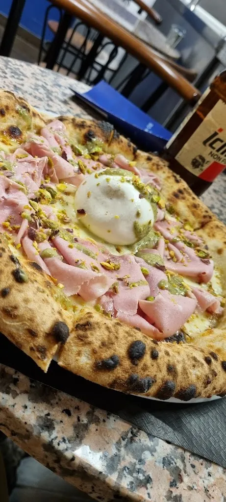 Marcello Diana_Pizzeria Diciannove 08_Galliate_review