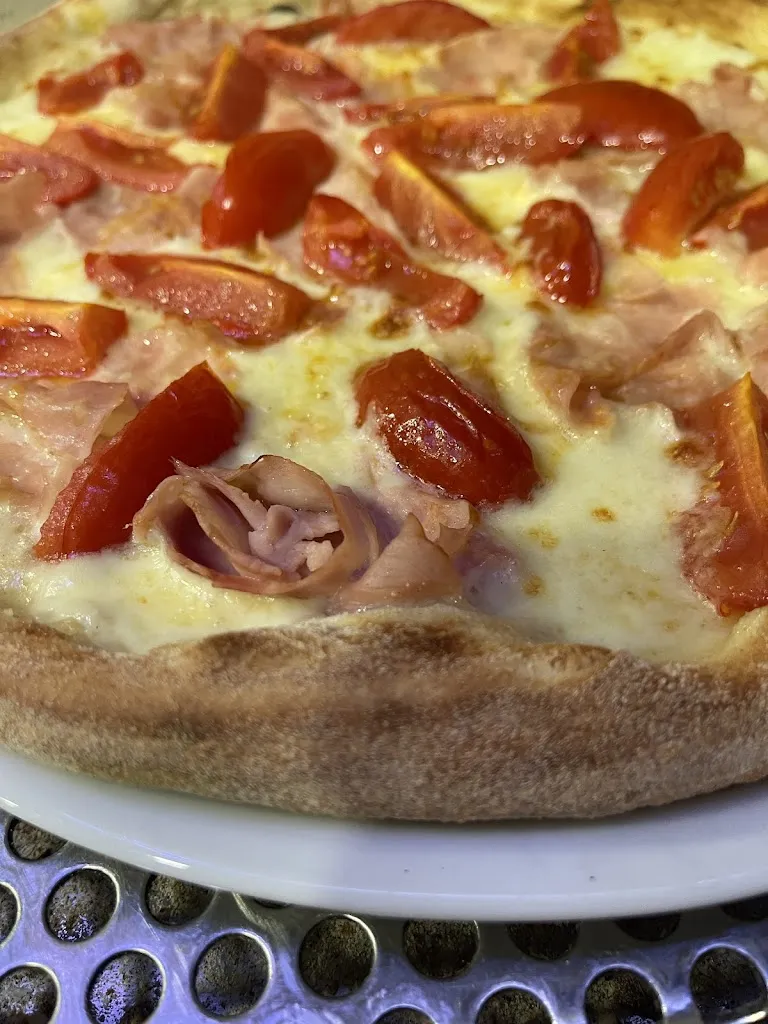 Pizza Gajà restaurant in Galliate