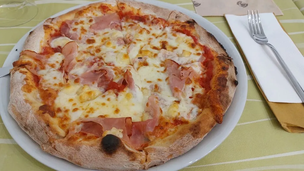 La Buona Pizza_Gassino Torinese_slider_image_3