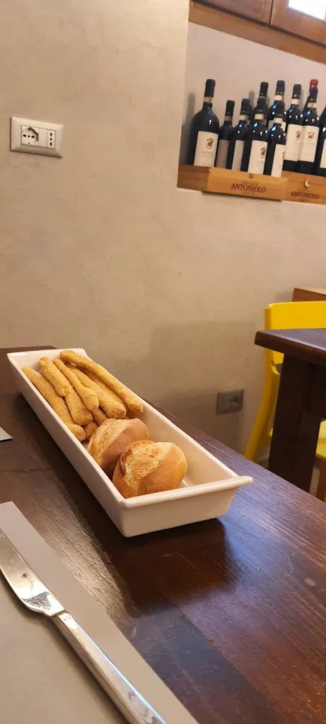 Vacca Daniela_L' Ustaria dla Pitta_Gattinara_review