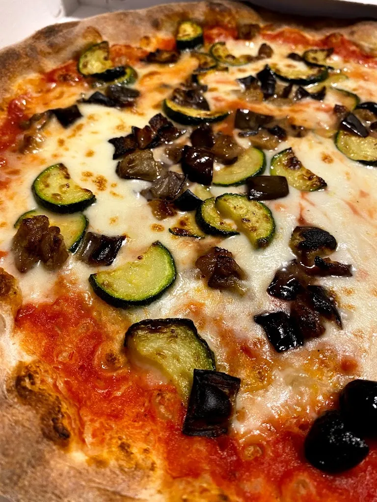 Master Pizza Pizzeria Le Due Torri Gattinara_Gattinara_slider_image_2