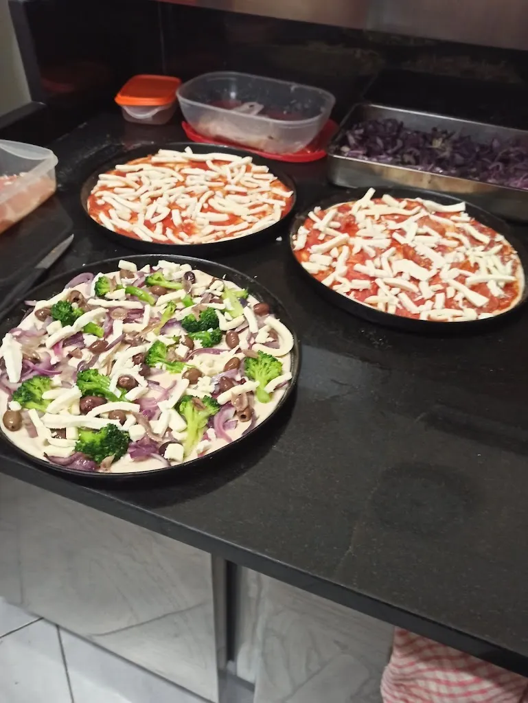 Pepé & Sale - Porchetta & Pizza_Gattinara_slider_image_3