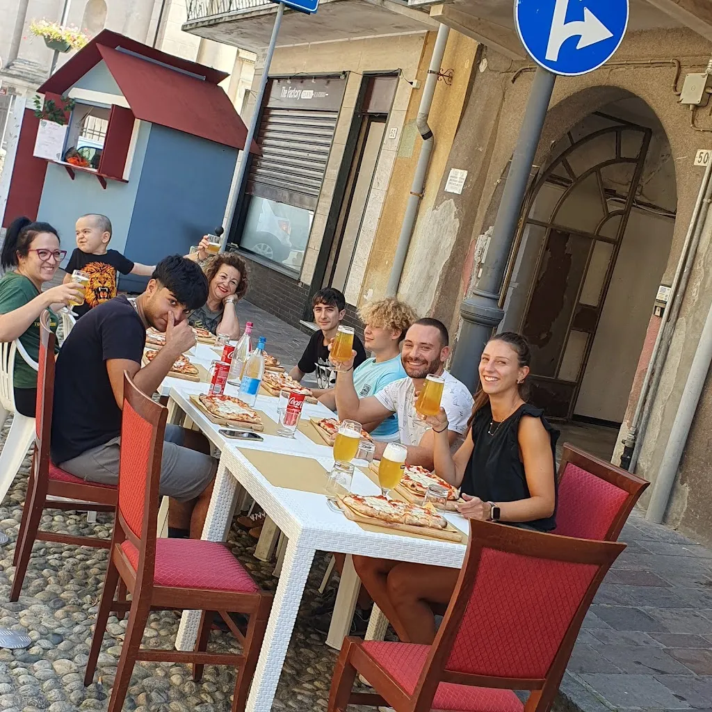 The Factory - pizza in pala alla romana restaurant in Gattinara