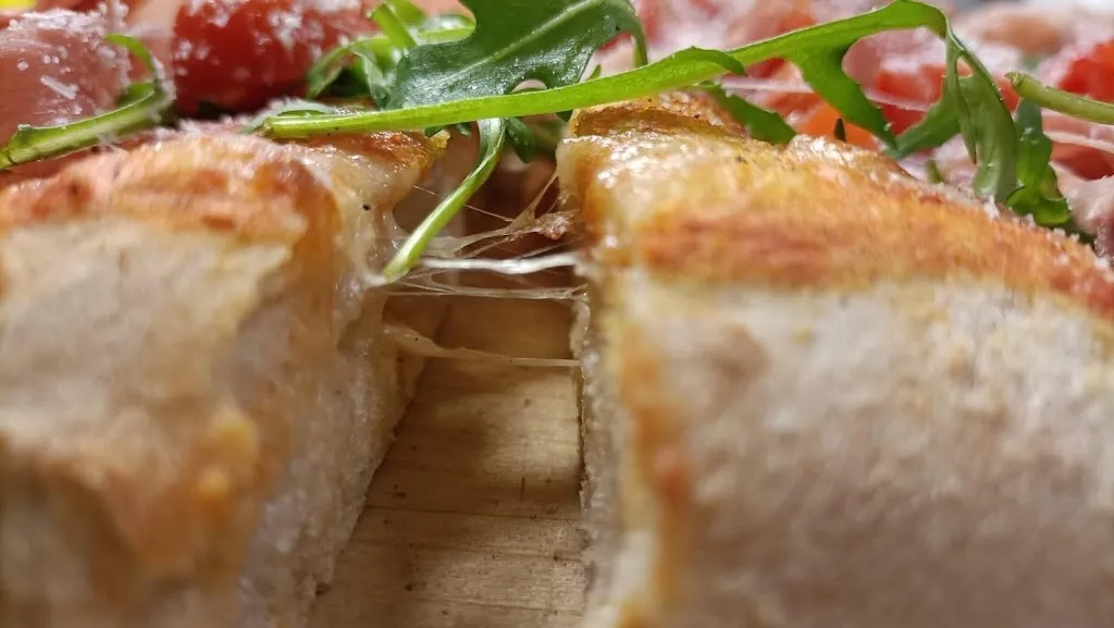 The Factory - pizza in pala alla romana_Gattinara_slider_image_3