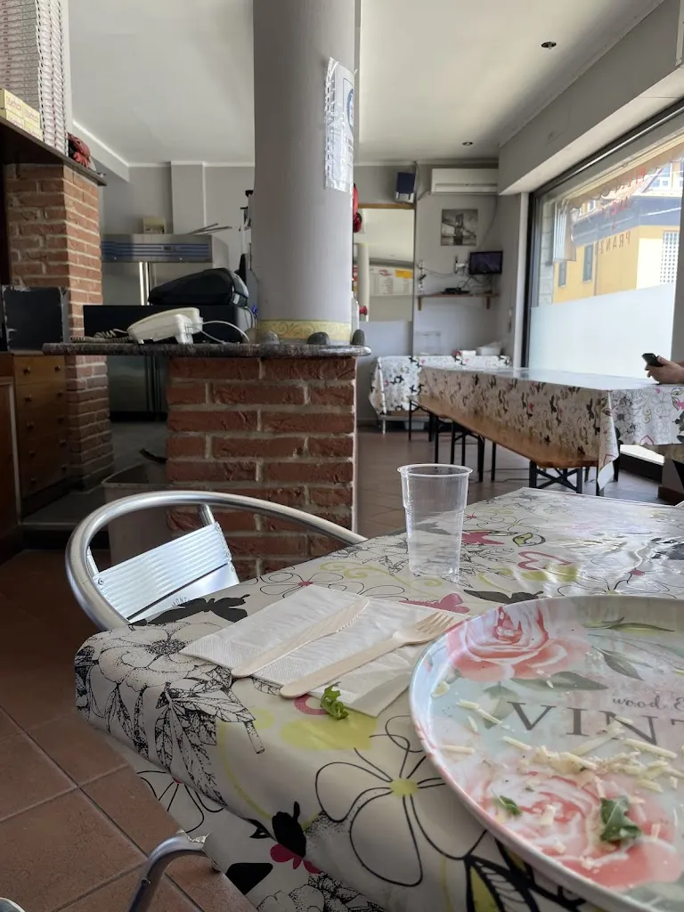 Crazy Pizza_Gattinara_slider_image_2