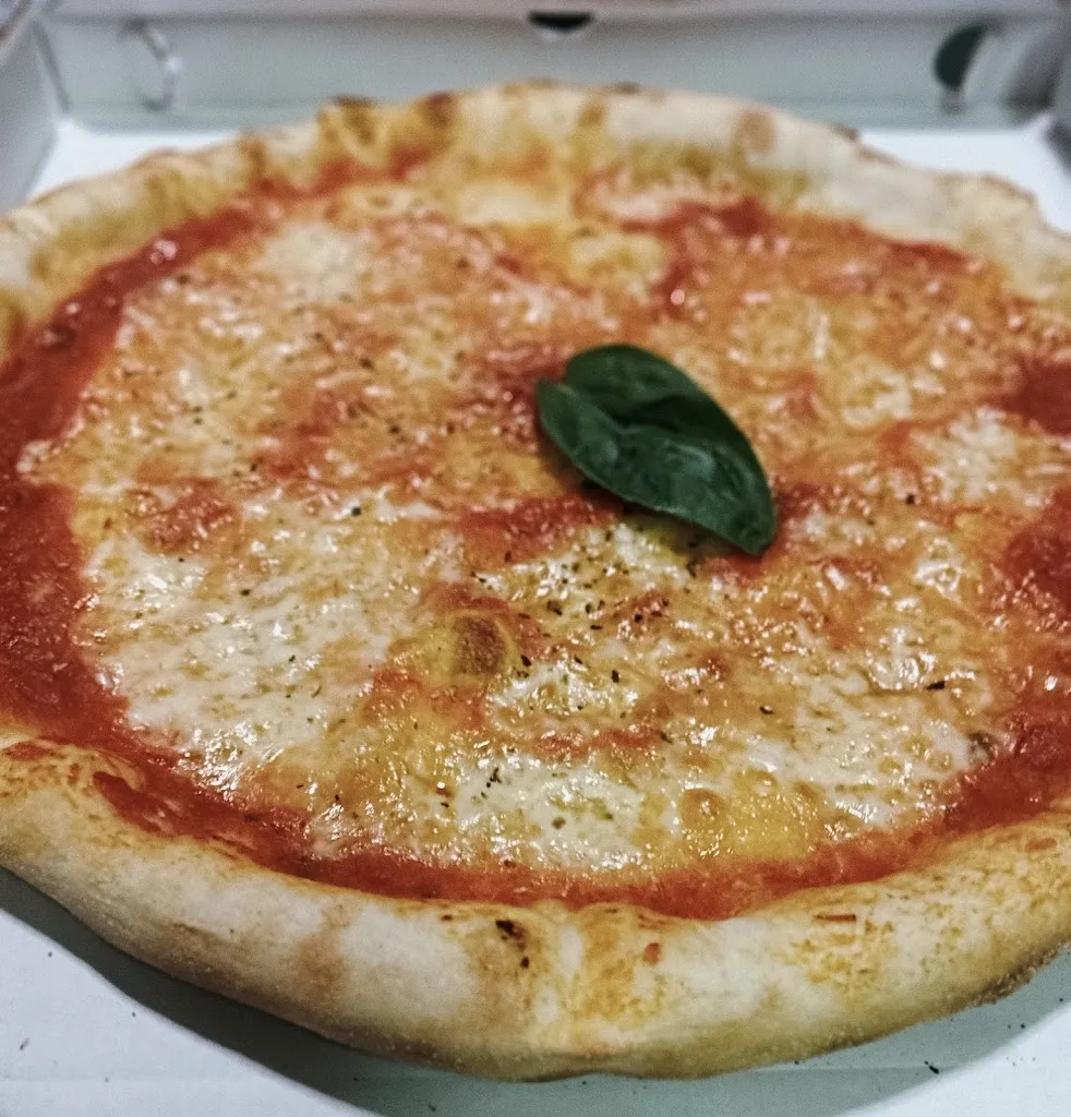 Pizzeria Il Peperoncino restaurant in Gerbole-Zucche