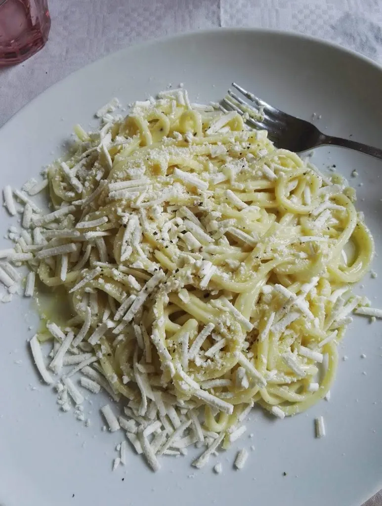 Manuel Mombelli_Da Alvaro_Gerbole_review