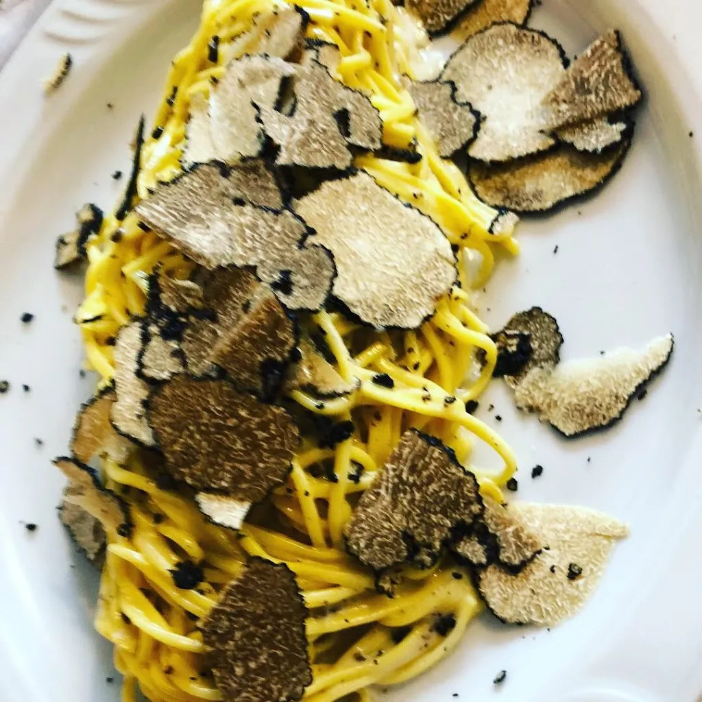 Maria Grazia Von Berger Longino_Trattoria Vecchi Ricordi_Ghiare-Madonna_review