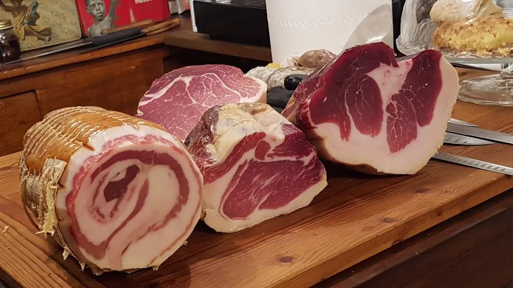 Trattoria Vecchi Ricordi_Ghiare-Madonna_slider_image_2