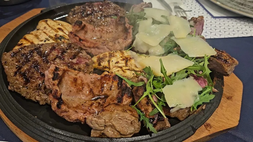 Magrega Padel Club Ristorante e Bar_Ghislarengo_slider_image_2