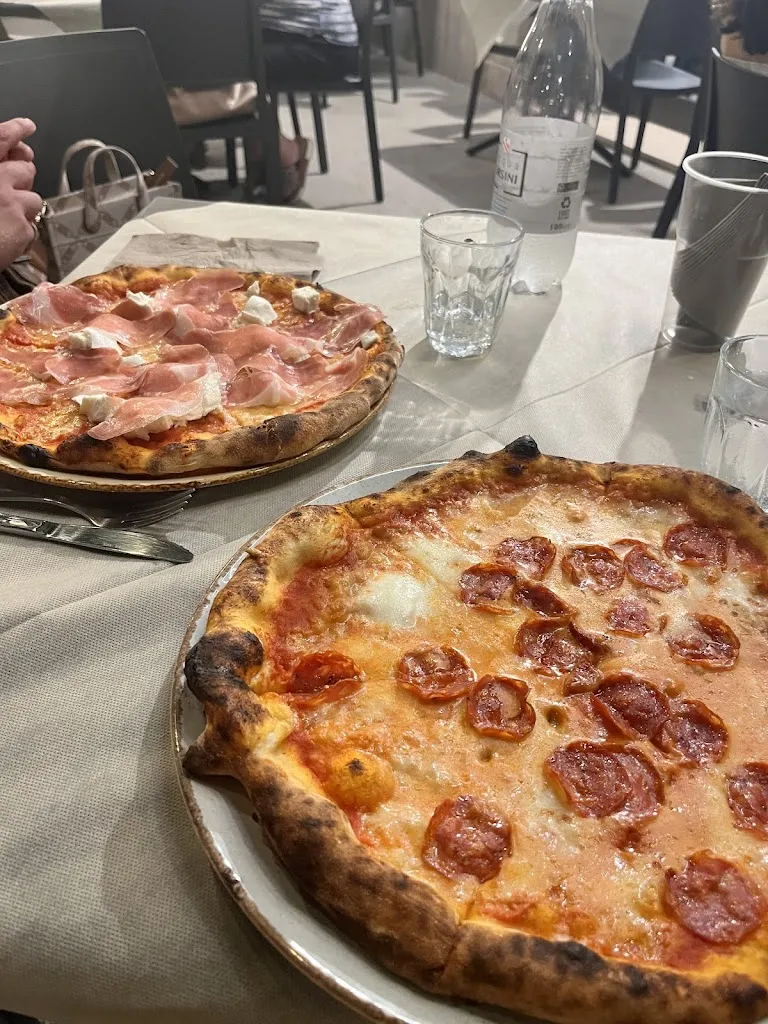 Pizzeria 10 Fontane_Cerignola_slider_image_3