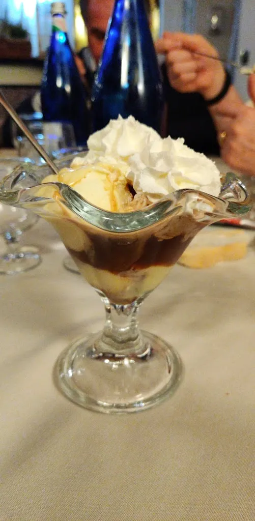 Serena Buzzano_Petite Taverne_Gifflenga_review