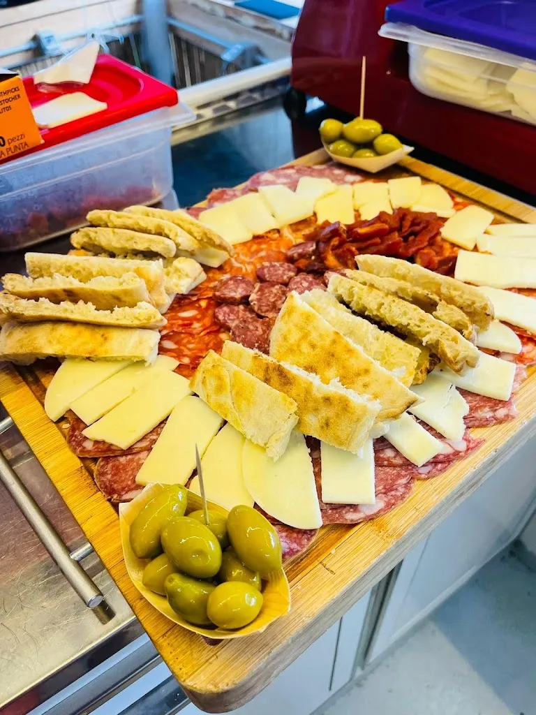 IL VERO PANUOZZO - Il giardino dello streetfood_Givoletto_slider_image_2