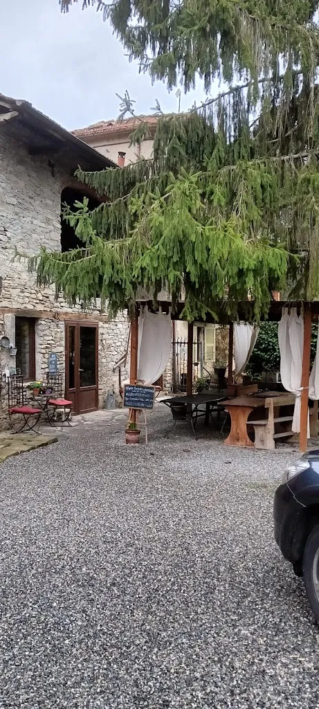 Agribrasserie Bin Parei restaurant in Gorzegno