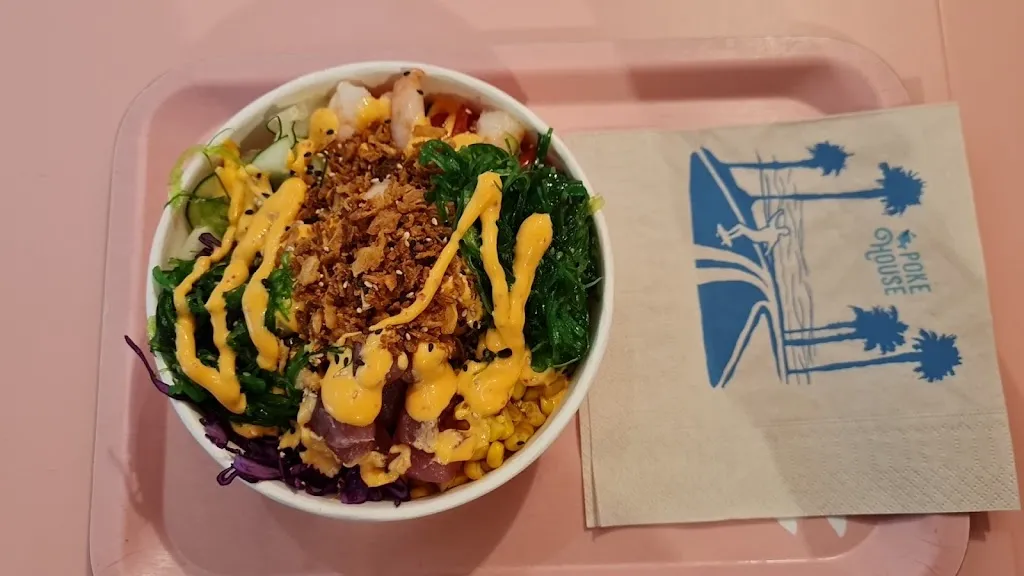 Laura Matei_Poke House - Le Gru_Gerbido_review