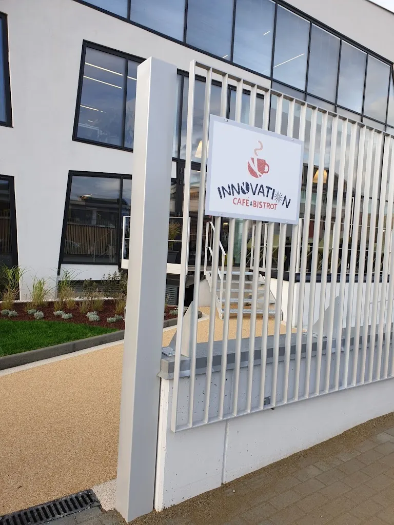 Innovation Cafè & Bistrot restaurant in Gerbido