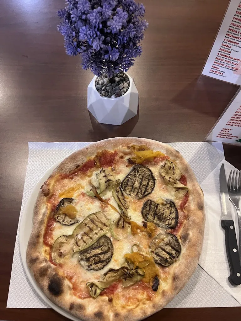 Mariam Elawady_Pizzeria mexico_Gerbido_review