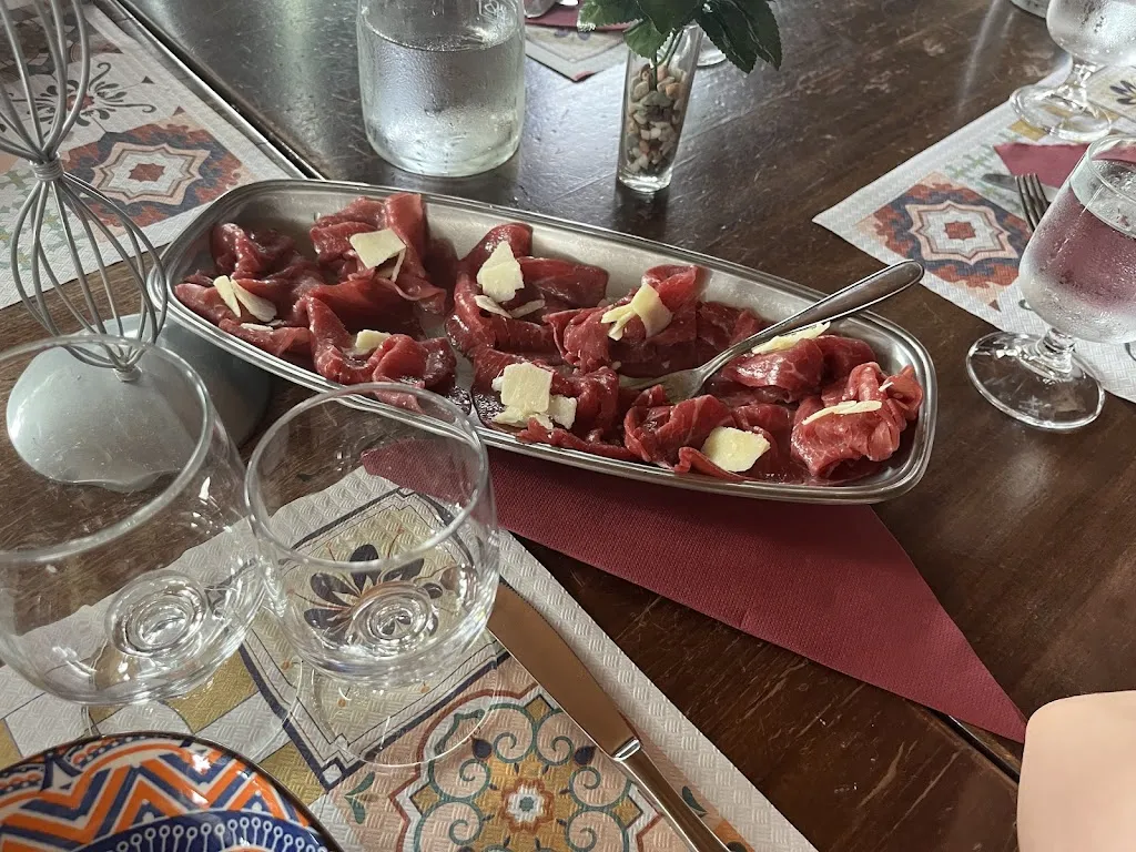 Jose Vandermeer_Igloo dell’alta Langa nuova gestione_Gottasecca_recensione