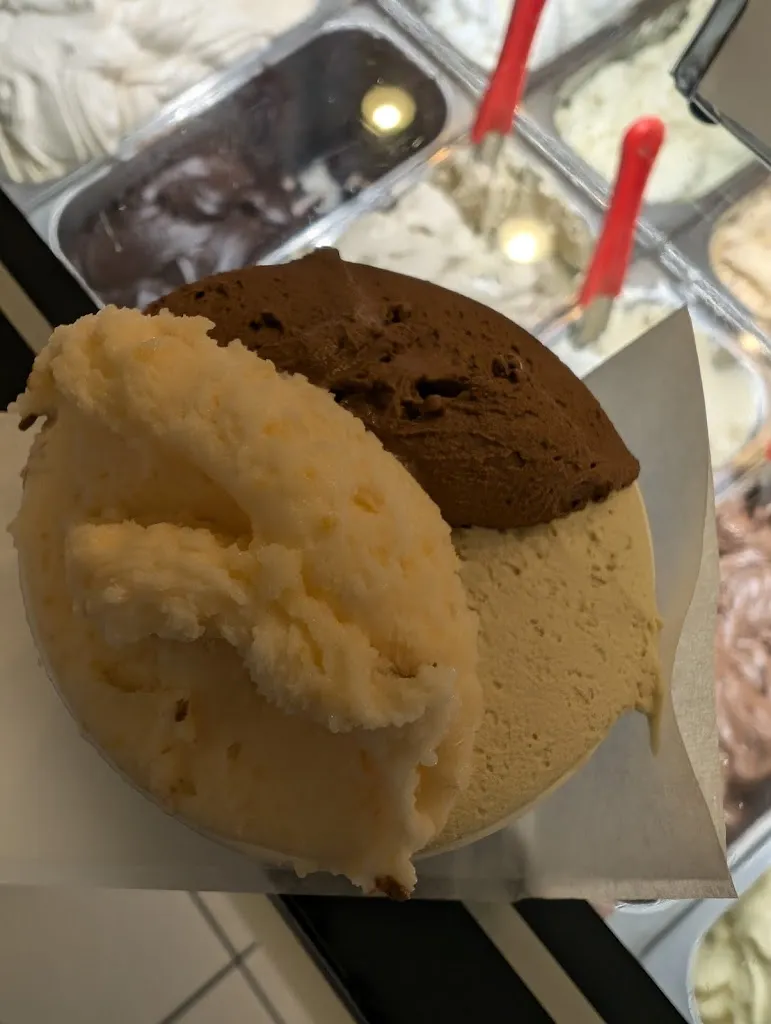ali kghost_Gelateria Orso Ghiotto_Gravellona Toce_review