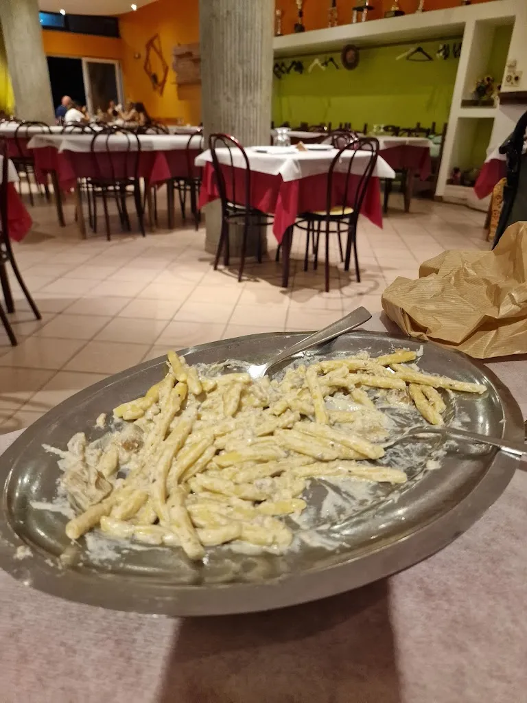 Jacopo Cristiano_Hotel Ristorante Pizzeria Tramonto_Ancarano_review