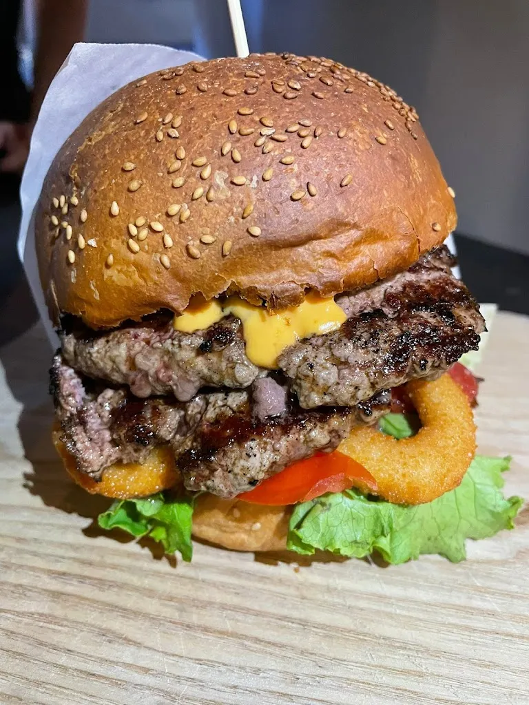 Officine Anthony's Hamburgeria Pizzeria Birreria_Giaveno_slider_image_3